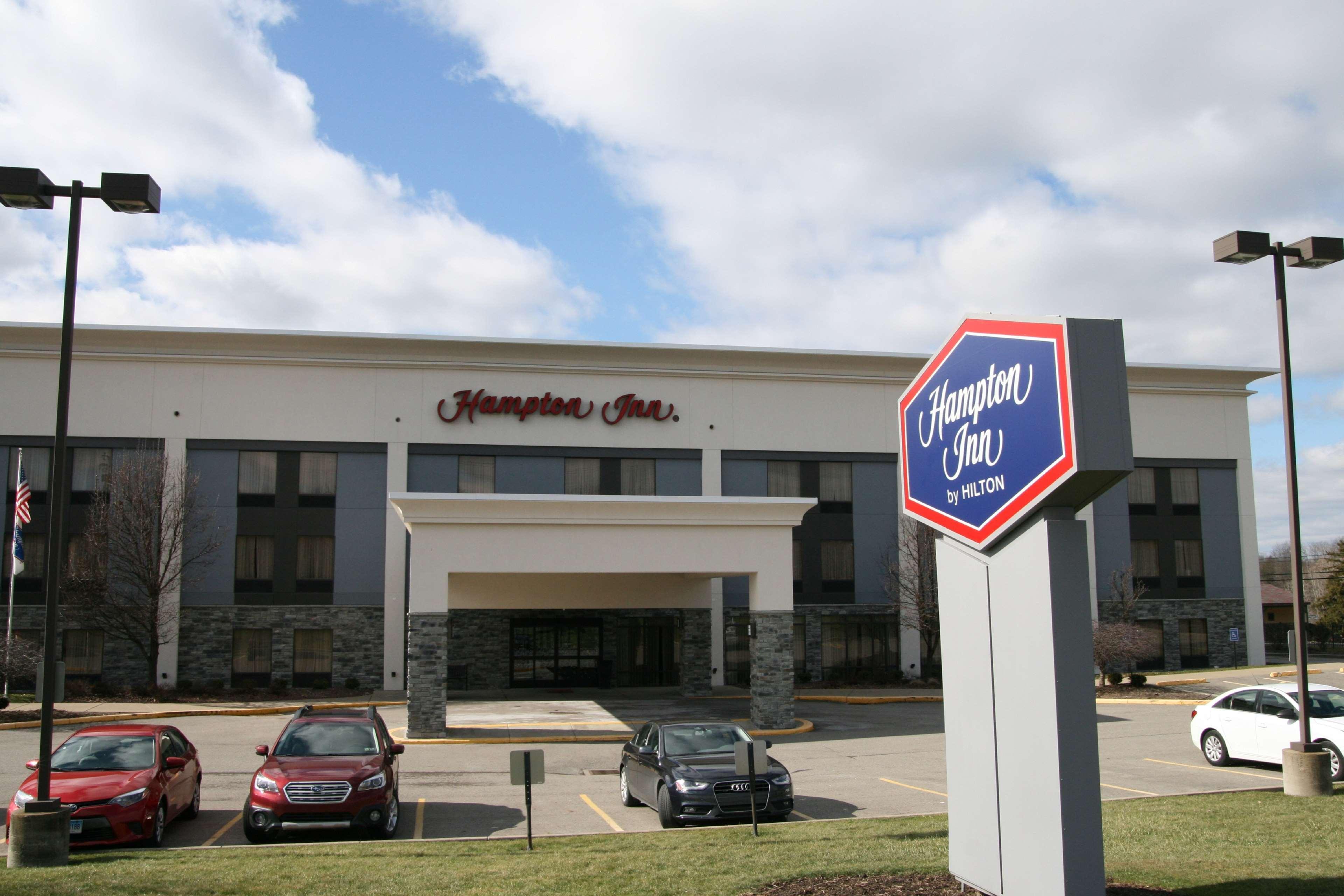 Hampton Inn Youngstown-North Exterior photo